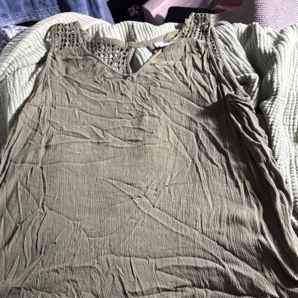 Old Navy Green Sleeveless Tank Top